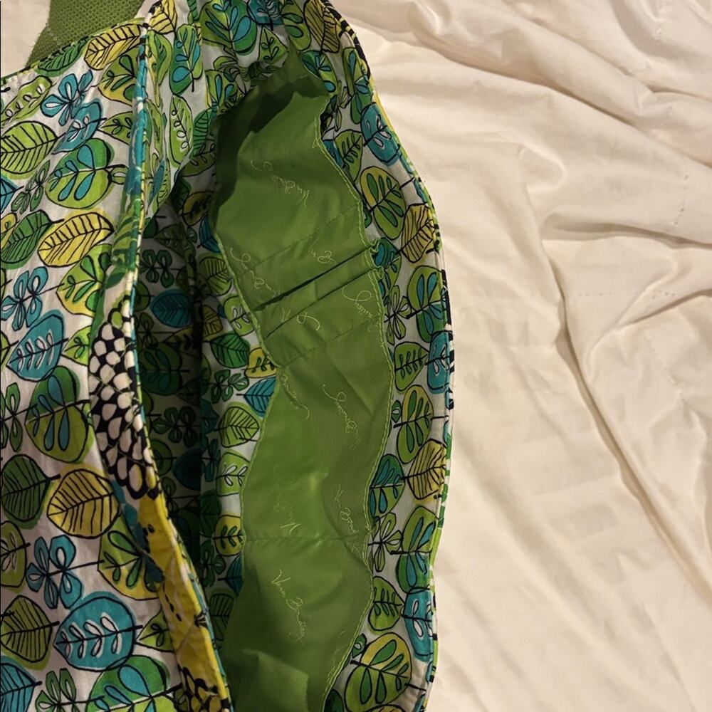 Vera Bradley Limes Up Messenger Bag Retired Print - Picture 5 of 7